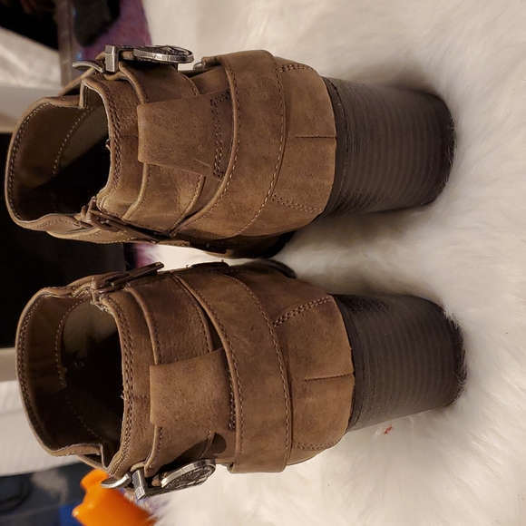 Indigo rd. Booties size7. Like New! - Picture 4 of 10